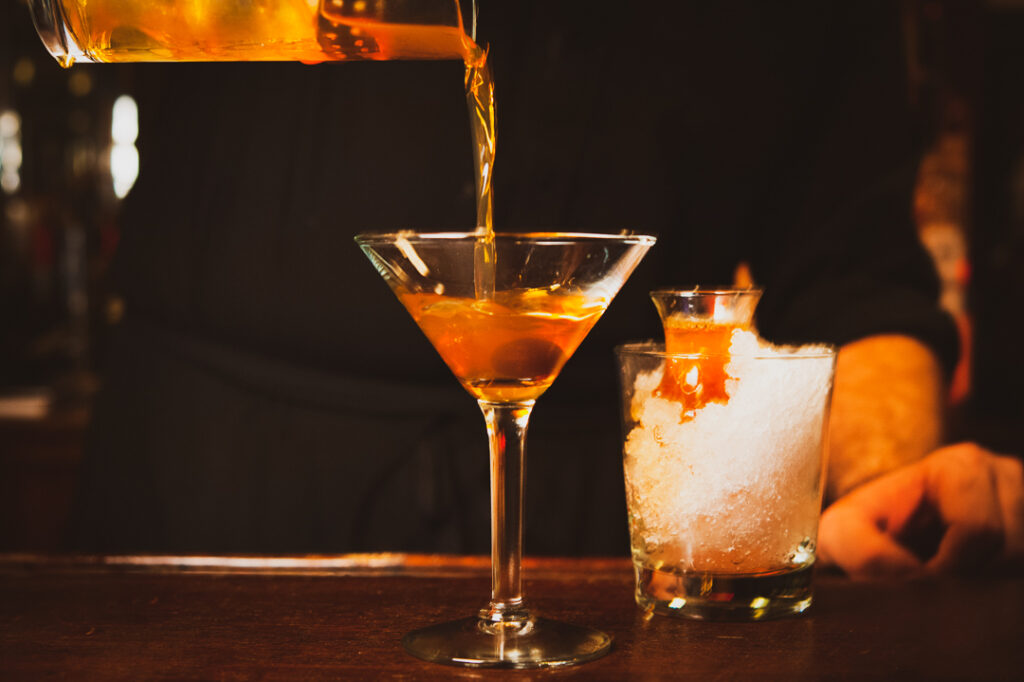 Pouring a Manhattan